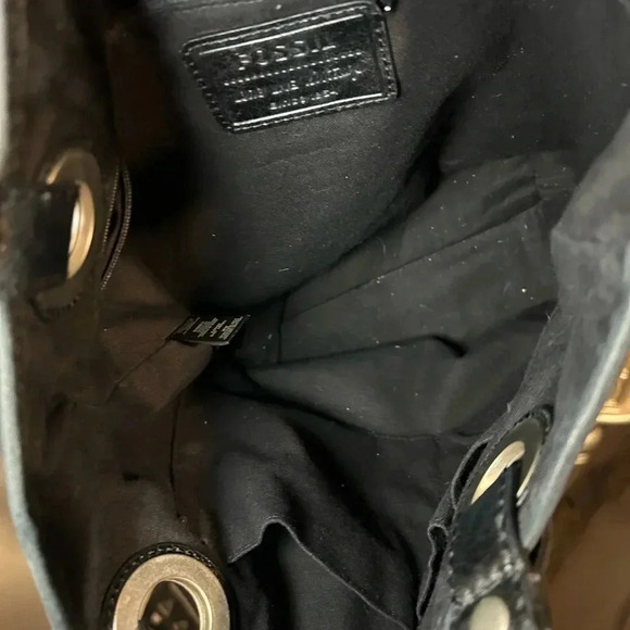 Gently Used FOSSIL Black Leather Shoulder Bag - Picture 4 of 6